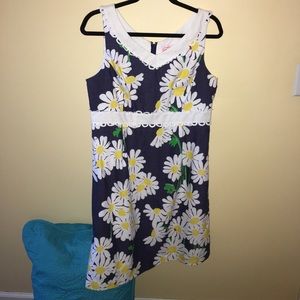 ❌SOLD❌ Lilly Pulitzer Daisy Ladybug Del Mar Shift